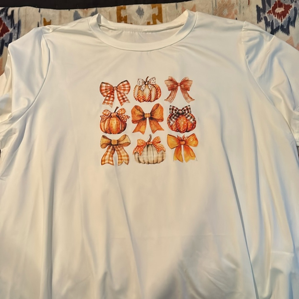 Pumpkin graphic tee